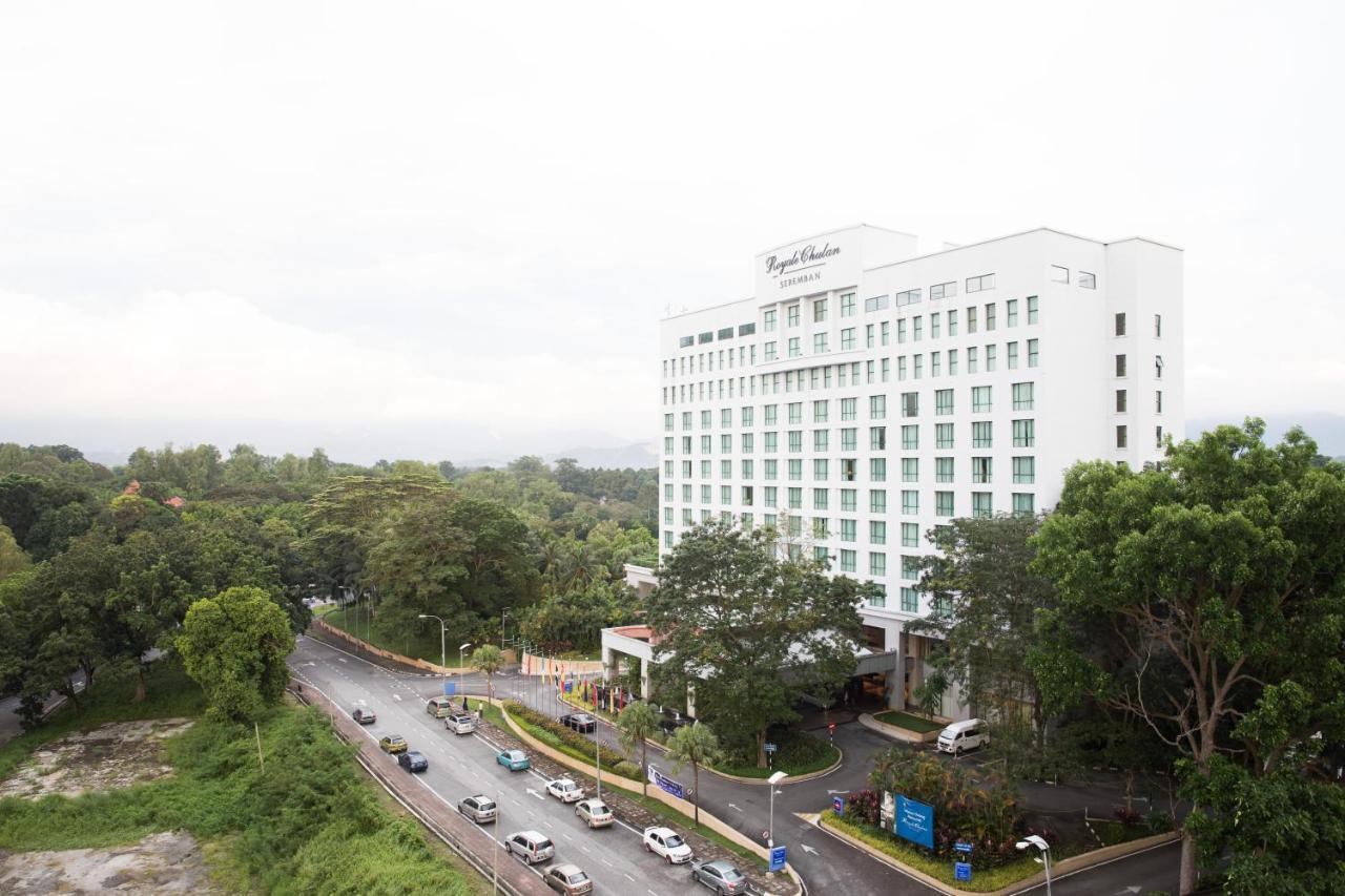 ホテル ロイヤル チュラン スレンバン エクステリア 写真 The hotel in 2013
